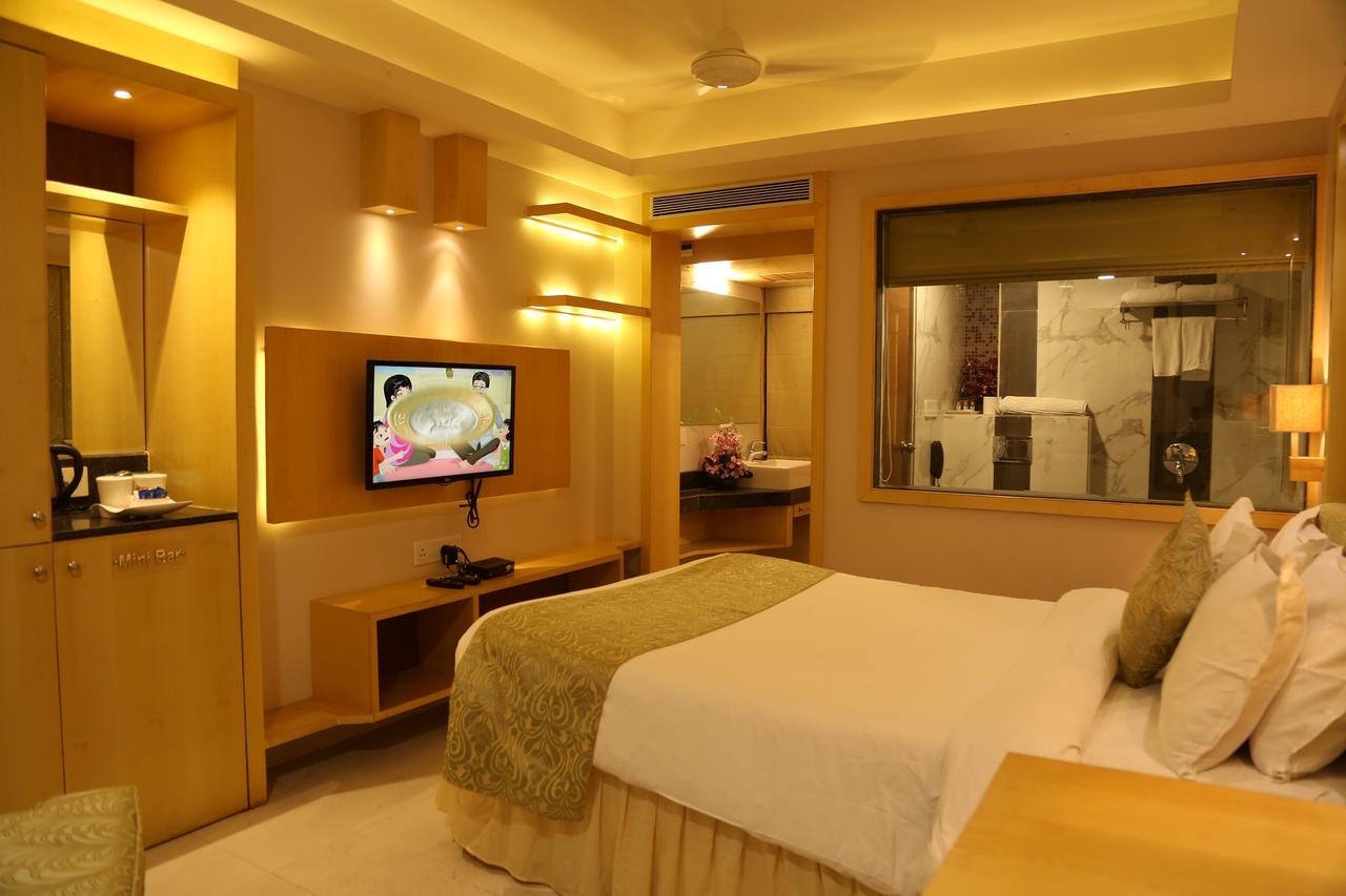 Hôtel Golden Gate à Indore Extérieur photo